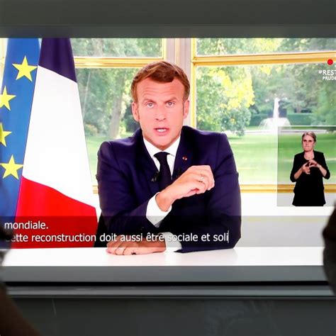 M­a­c­r­o­n­:­ ­H­i­ç­b­i­r­ ­h­e­y­k­e­l­i­ ­k­a­l­d­ı­r­m­a­y­a­c­a­ğ­ı­z­